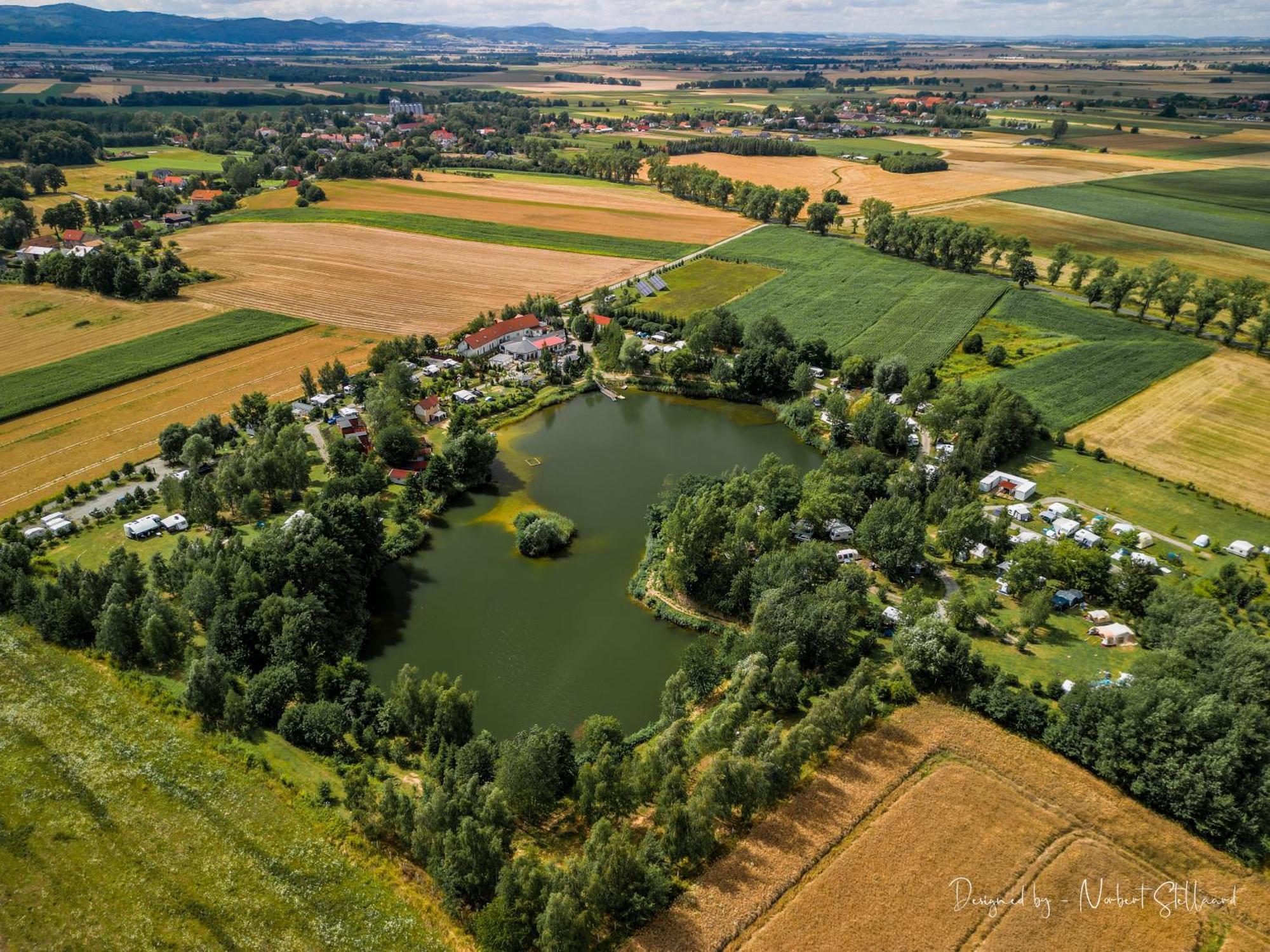 Forteca, Pokoje Goscinne Nad Stawem Dzierzoniow Exterior photo