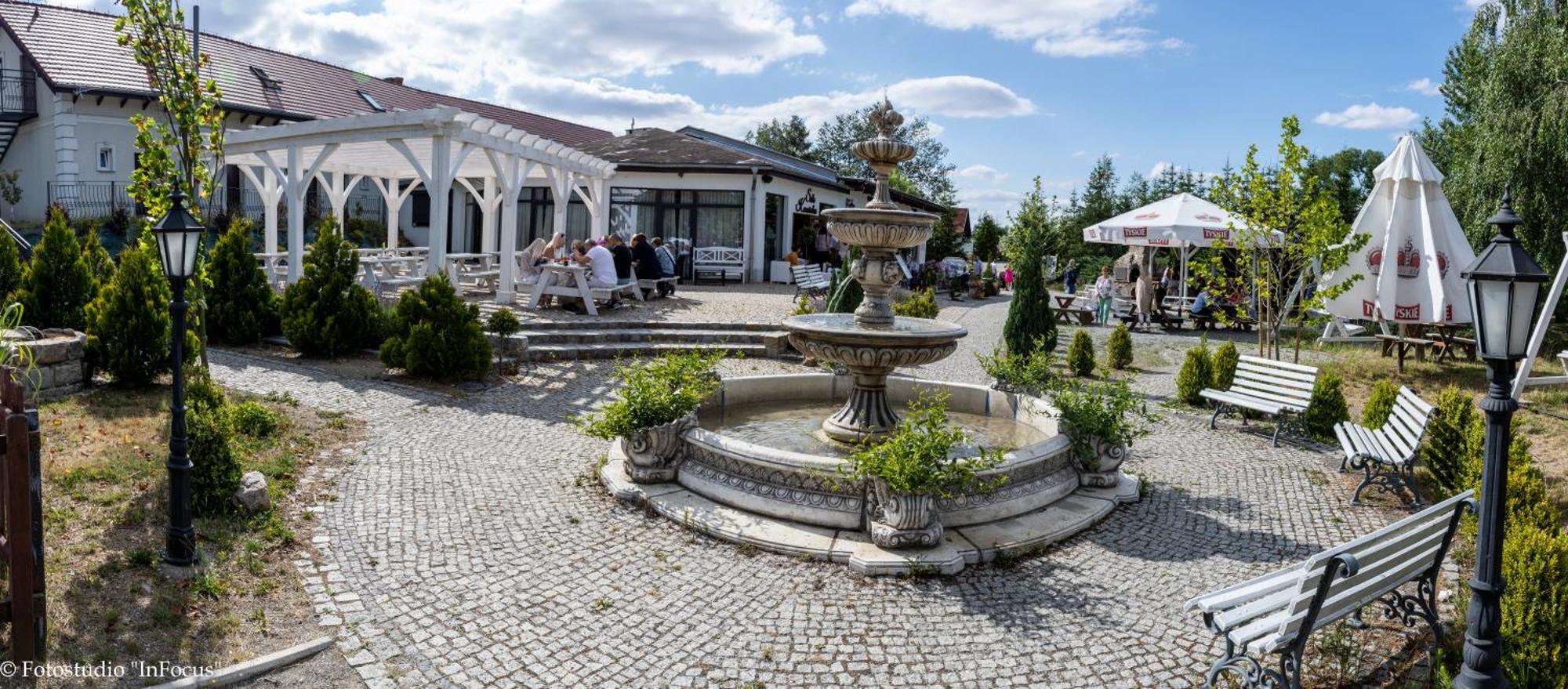 Forteca, Pokoje Goscinne Nad Stawem Dzierzoniow Exterior photo