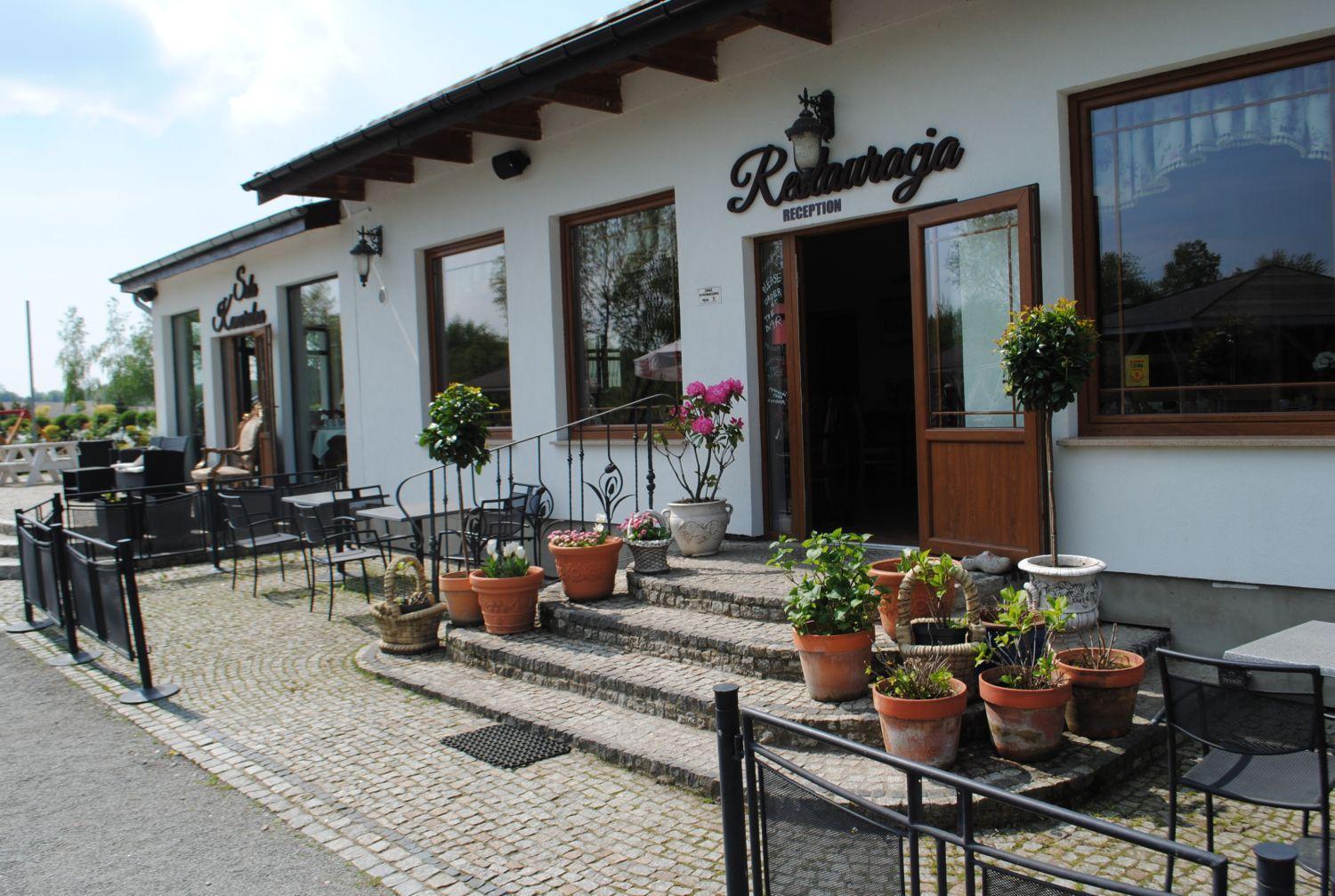Forteca, Pokoje Goscinne Nad Stawem Dzierzoniow Exterior photo